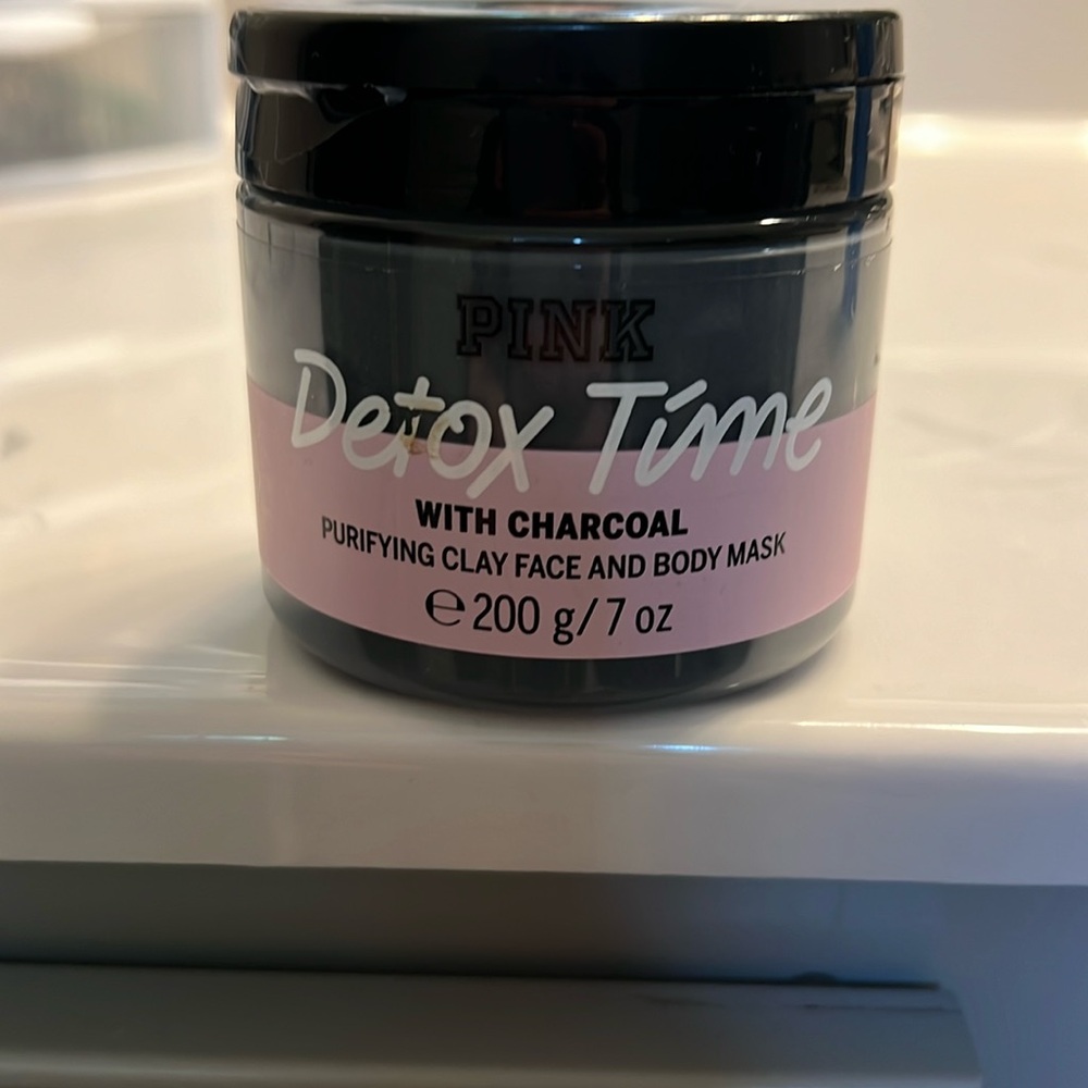 Pink brand detox mask nwot